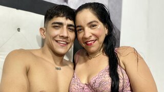 Join EmerssonAndDulce Private Chat