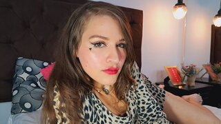 Join LindaZelle Private Chat