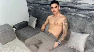 Join MatiasMurrier Private Chat