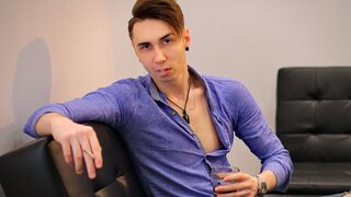 Join StephenSummer Private Chat